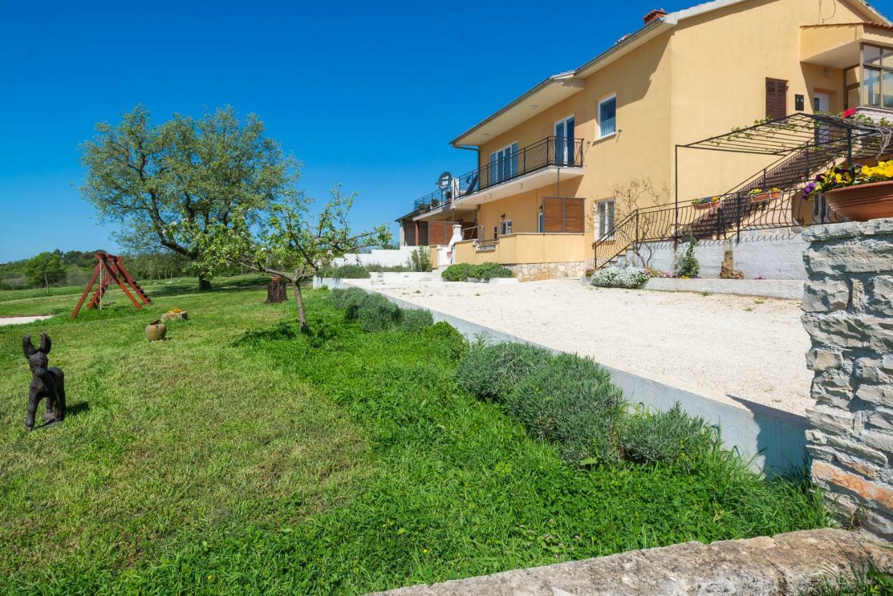Green Harmony Pula Exterior photo